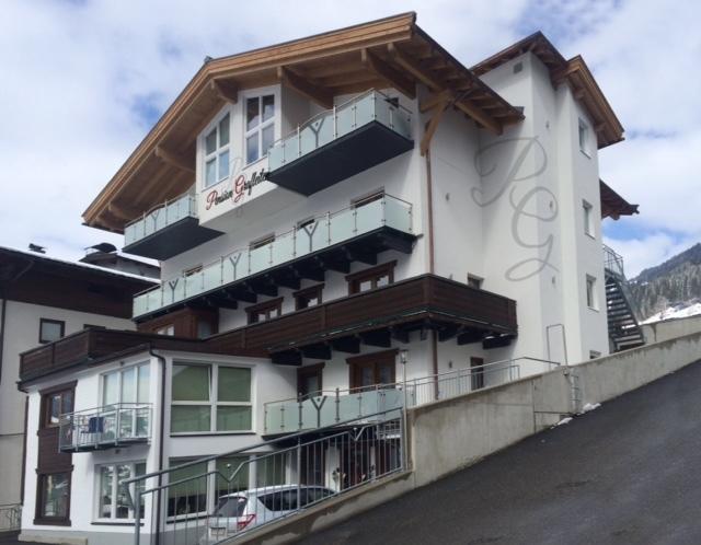 Pension Grafleiten Saalbach Exterior foto