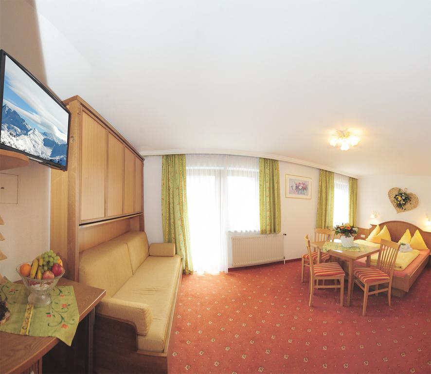 Pension Grafleiten Saalbach Zimmer foto